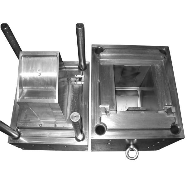 Plastic injection mold 5