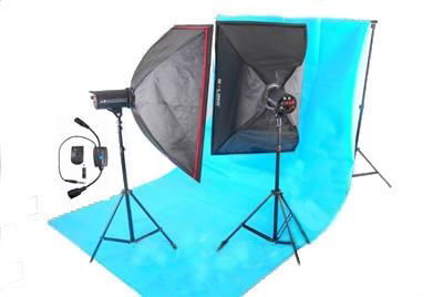 2 X 200W Studio Flash Strobes Bowens Mount + Softbox + Stands + Remote Trigger