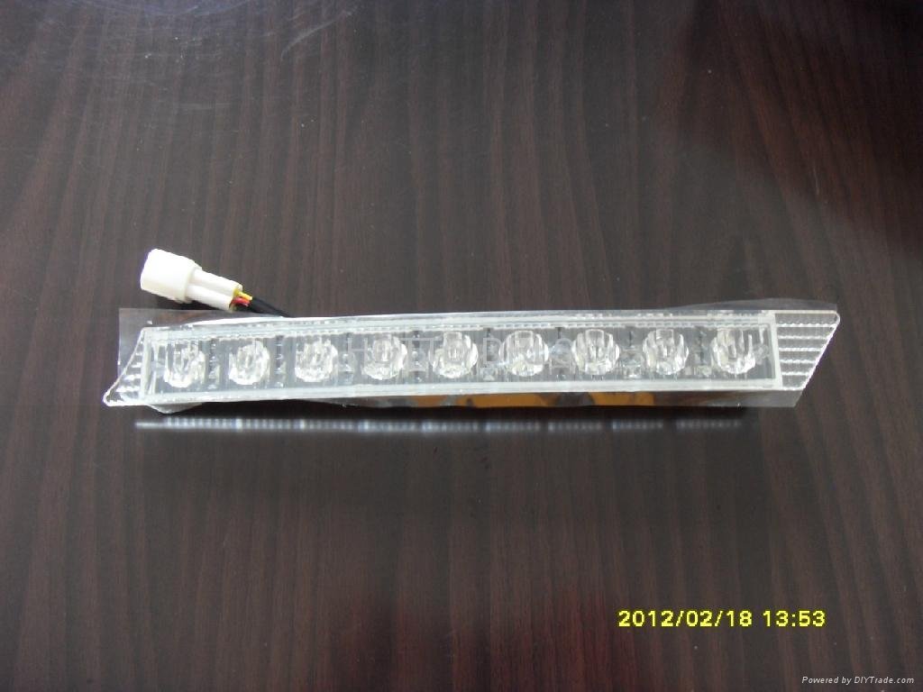 D105 18LED 塑膠型 日行燈可選擇帶不帶轉向燈