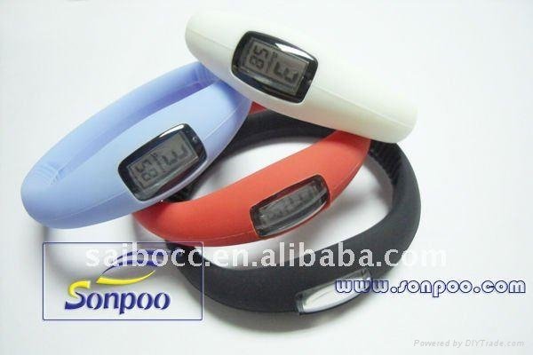 2012 innovative sports watches men high quality  4