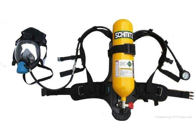 air breathing apparatus with full face mask