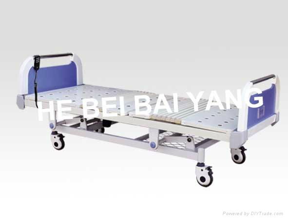 A-11 Three-function Electric Hospital Bed 3