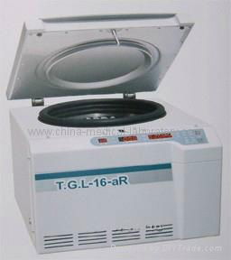 High Speed desk-top refrigeated centrifuge