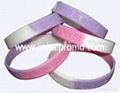 we supply fashion and best selling silicone bracelets 3