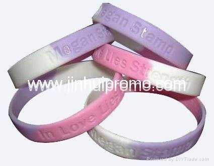 we offer fashion silicone wristband with best price 4