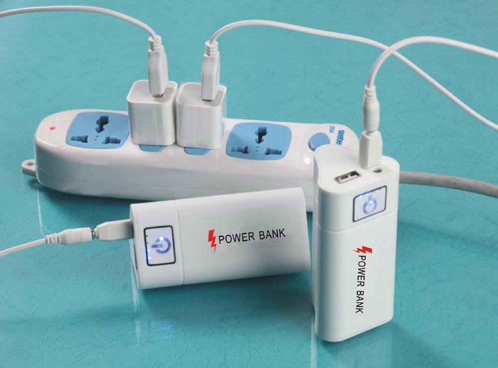New White Portable Power Source 6600mAh for Mobile Devices 3