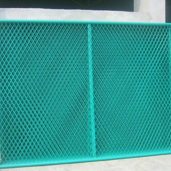 expanded metal fence 3