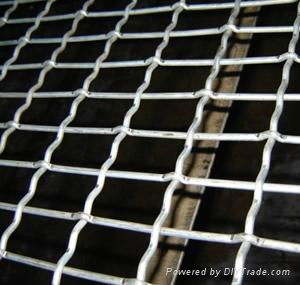 Crimpped wire mesh