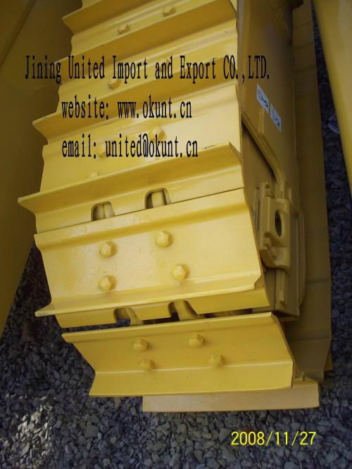 BULLDOZER TRACK SHOE FOR SD16