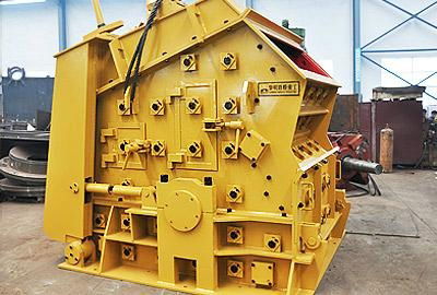 Three wheeler mobile crusher plant for sale  2