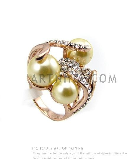 rose gold plated ivory white pearl flower design fashion rings & decorated with  1