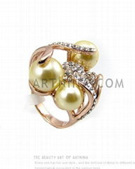 rose gold plated ivory white pearl flower design fashion rings & decorated with 