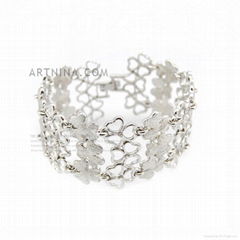 new fashion jewelry multi flower big bracelet