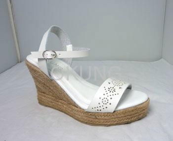 Low cost high heel cancas platform sandal for lady  3