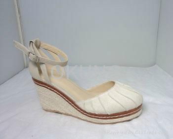 Low cost high heel cancas platform sandal for lady  4