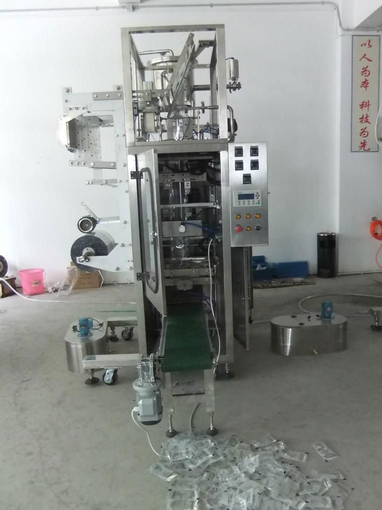 stand up bag liquid packing machine 2