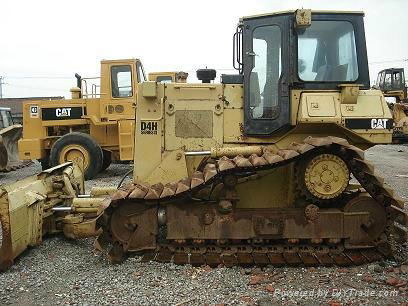 used bulldozer CAT D4H