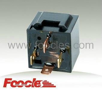 Automotive Relay with Metal Tab 2