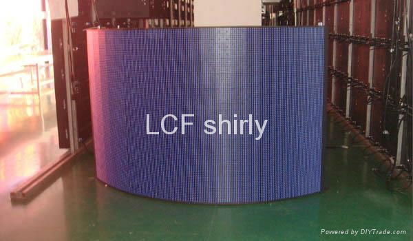 360 Degree P16 IP65 Flexible LED Video Screens for Vertical ≥ 120°  3