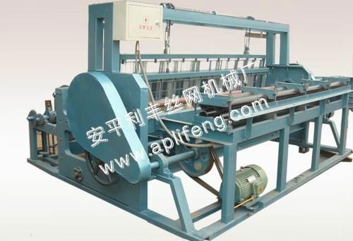 LFIII type (semi-automatic) crimped wire mesh machine