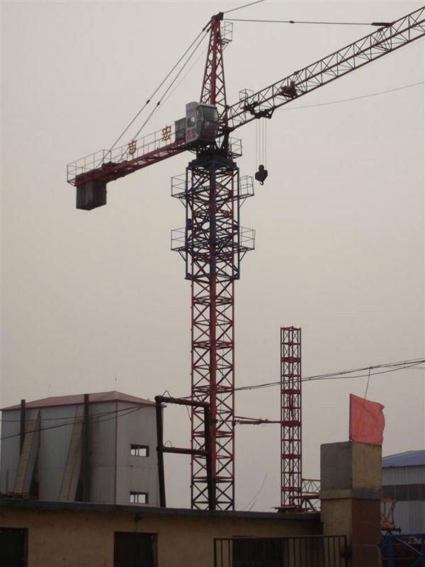 QTZ40 tower crane 3