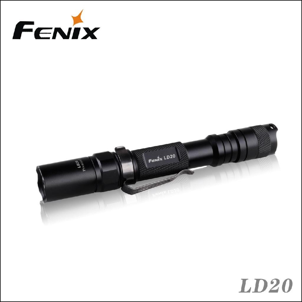 菲尼克斯 Fenix LD20 R5 手電筒  1