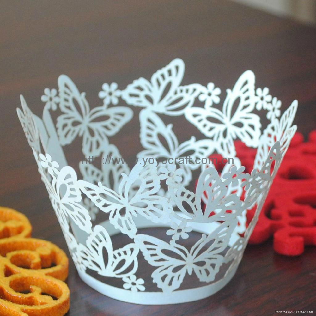 laser cut "dancing butterfly" cupcake wrappers from yoyo crafts 2