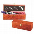 Beautiful wooden wine box with one bottle 1