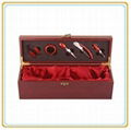Beautiful wooden wine box with one bottle 2
