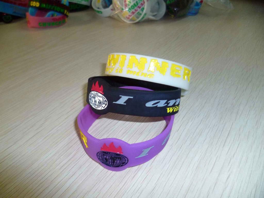 custom texts & logo silicone wristband for promotion gifts 2