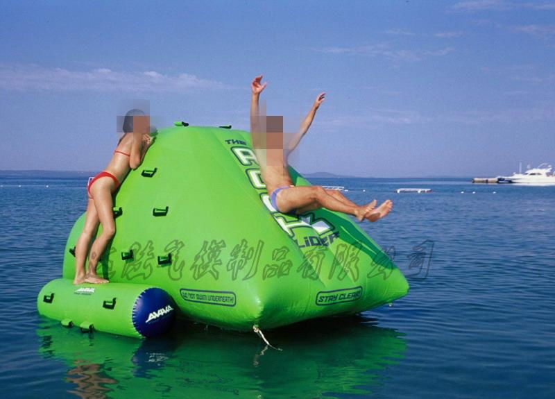 Inflatable water recreation facilities 5