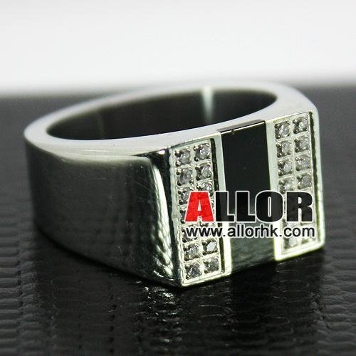 Stainless steel ring with crystal setting for men