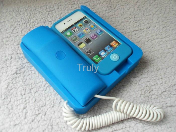 Unique Retro Telephone Handset for iphone 4 with Dock Radiation 2