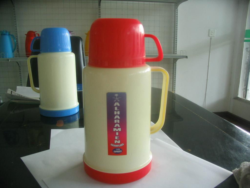 vacuum  flask 2