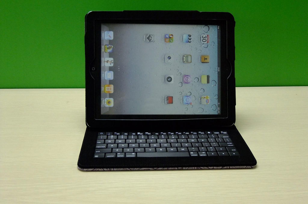 For Rock New iPad Bluetooth Keyboard Leather Case with a Screen Protector 4