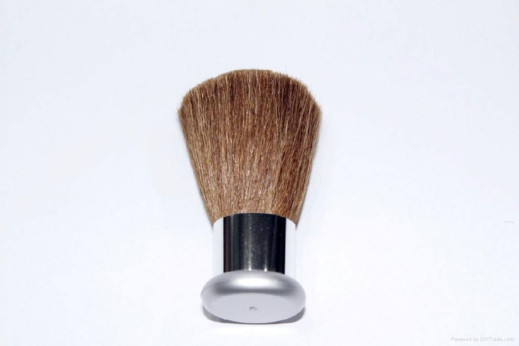 Kabuki Brush