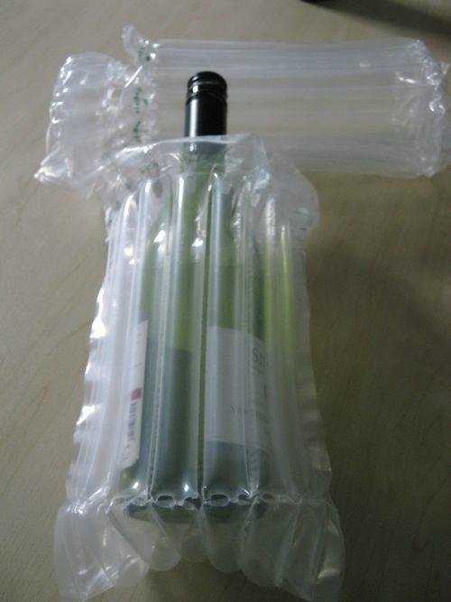 2012 Hot sale Inflatable PE column air bag for 750ml Red wine bottle packaging  5