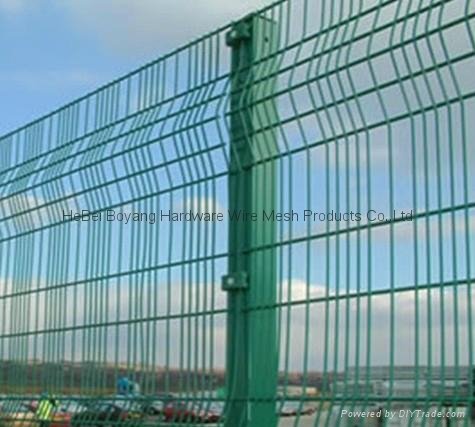 welded wire mesh fence  5