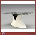 Elegant Acrylic/Perspex Coffee Table