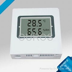 Display type temperature and humidity transmitter