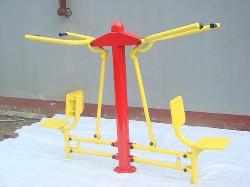 outdoor fitness equipment-seated lat pull
