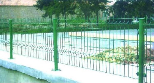 Double edged protection fencing 3