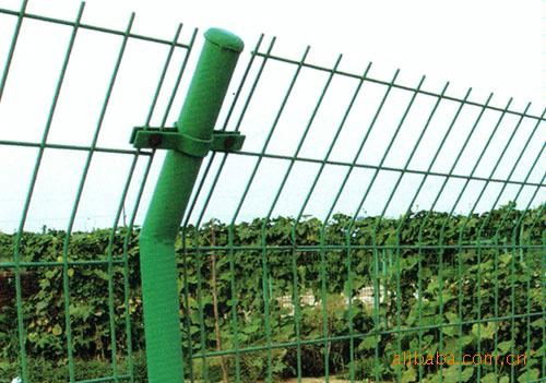 outdoor playground fences 2