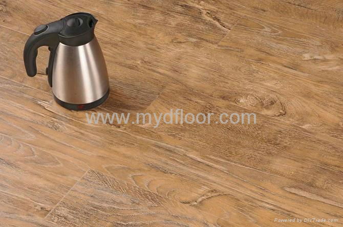 12mm laminate floor hand scrathed surface