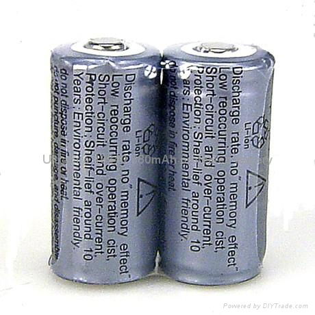 UltraFire 16340 880mAh 3.7V Li-ion Rechargeable battery 2