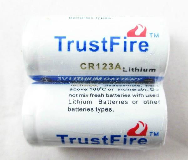 TrustFire Lithium CR123A 3V Battery  2