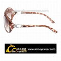 2012 Fashion plastic sun glasses 5