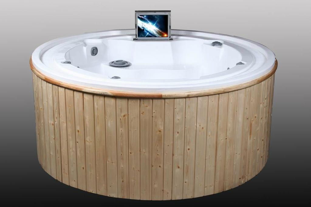 Oversized Leisure Outdoor Tub  5