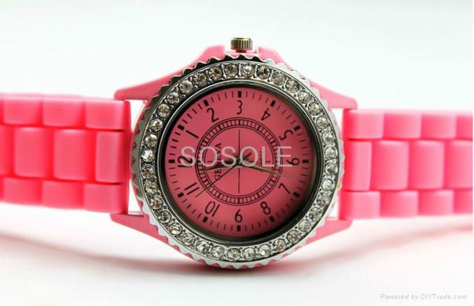 Colorful silicone diamond watch 3