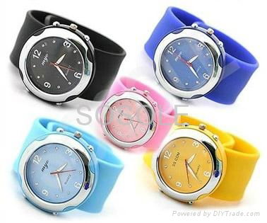 Hot selling silicone slap watch with high quality  3